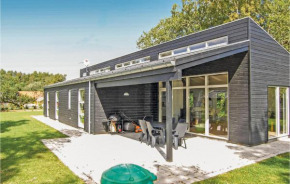Beautiful Home In Ebeltoft With Sauna